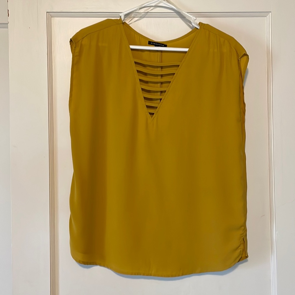 Staccato top